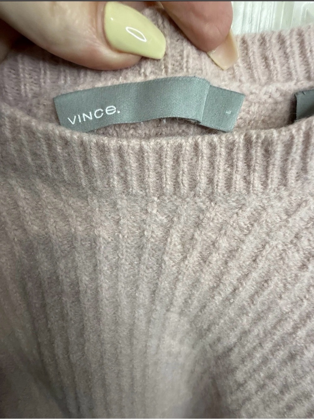 Vince Wool Cashmere Blend Sweater Large Blush Pink Ribbed Crew Neck Slit Hem - Picture 3 of 4